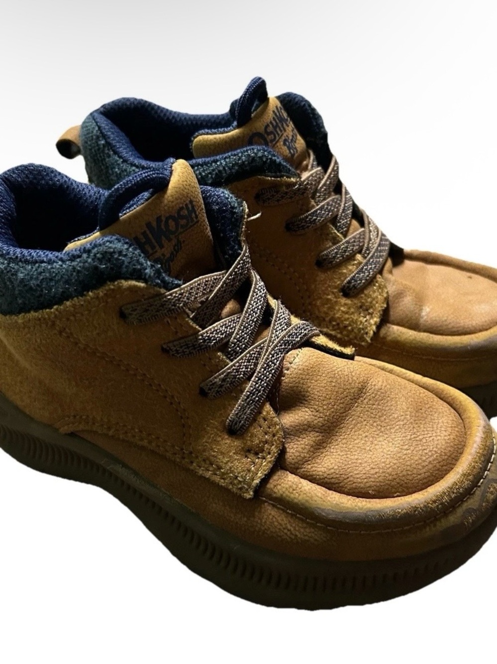 Toddler Boy Oshkosh Beige Sneakers Size 11